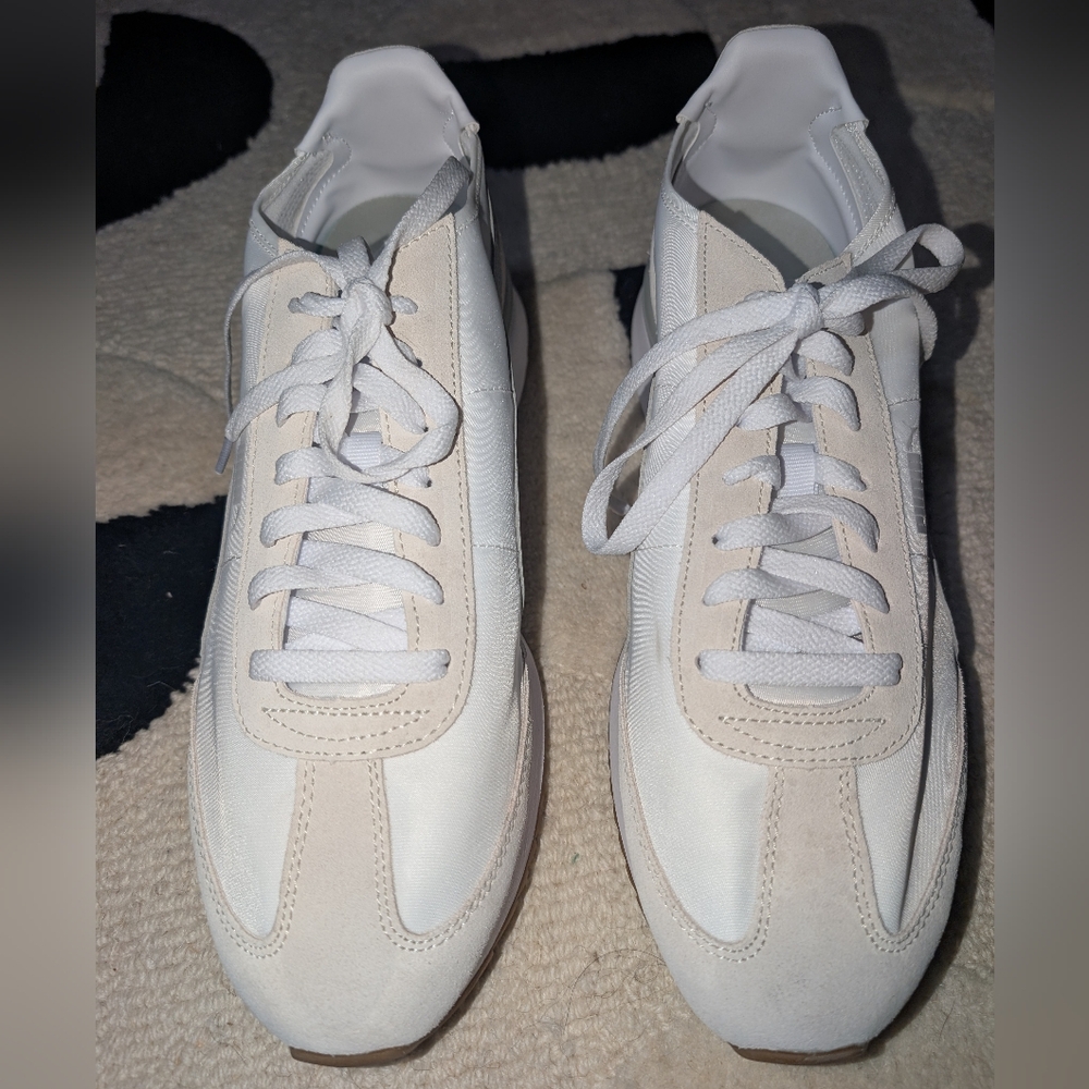 Puma Men's White and Cream Classic Lace-Up Sneakers